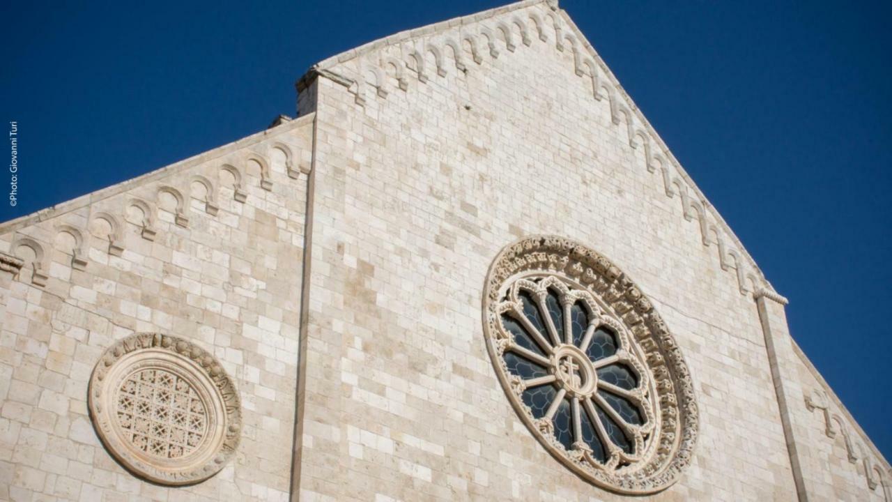 Gli Amanti Del Sogno Hotell Conversano Exteriör bild